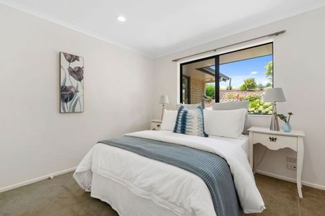 Photo of property in 119 Vaughans Road, Okura, Albany, 0792