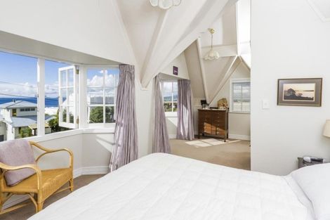 Photo of property in 128 Beach Road, Castor Bay, Auckland, 0620