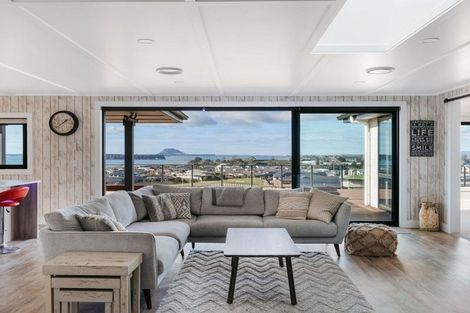 Photo of property in 4 Goldstone Place, Omokoroa, 3114