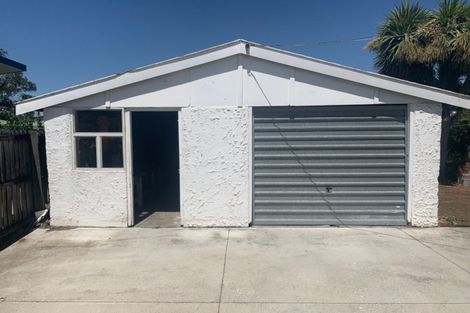Photo of property in 84 Winters Road, Redwood, Christchurch, 8051