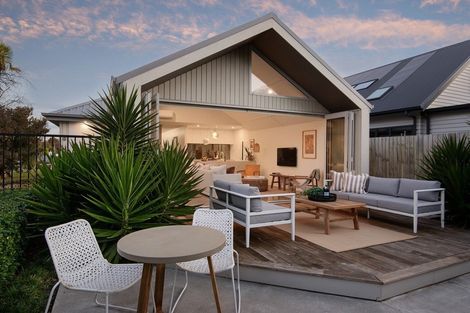 Photo of property in 15 Randall Street, Richmond, Christchurch, 8013