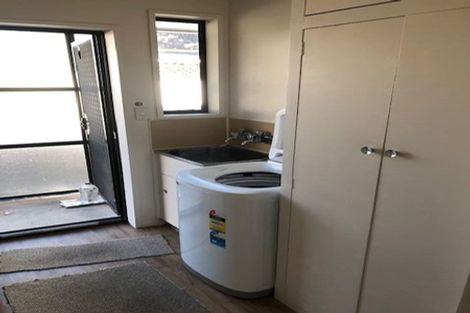 Photo of property in 2/22 Searells Road, Strowan, Christchurch, 8052