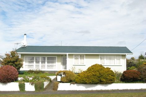 Photo of property in 11 Surrey Street, Stratford, 4332