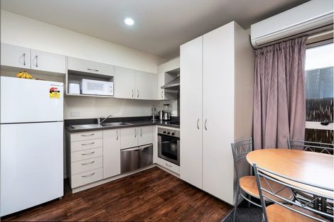 Photo of property in 28/30 Mathesons Road, Phillipstown, Christchurch, 8011