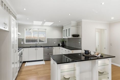 Photo of property in 6 Kahu Road, Riccarton, Christchurch, 8041