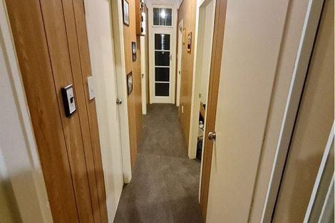 Photo of property in 5 London Street, Hampden, 9410