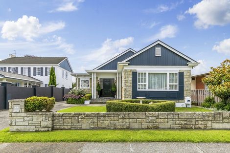 Photo of property in 46 Wai-iti Crescent, Woburn, Lower Hutt, 5010