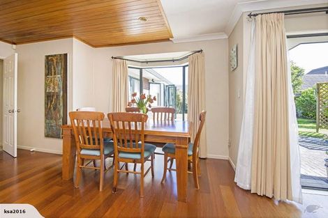 Photo of property in 13 Athenry Place, Dannemora, Auckland, 2016