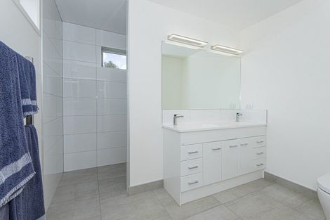 Photo of property in 4 Cornerstone Place, Te Kamo, Kamo, 0185