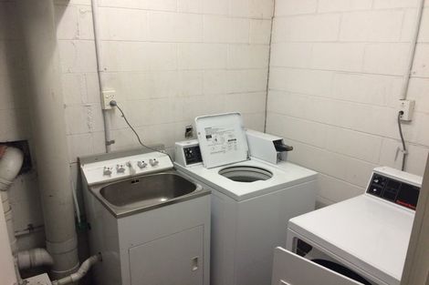 Photo of property in 1/8 South Street, Papakura, 2110