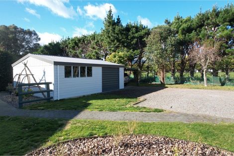 Photo of property in 249 Tararua Road, Levin, 5571