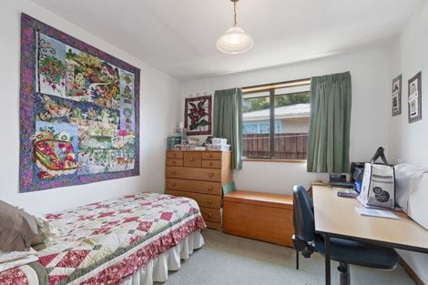 Photo of property in 1/13 Winters Road, Redwood, Christchurch, 8051