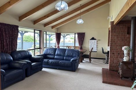 Photo of property in 41 Welsh Road, Winton, 9720