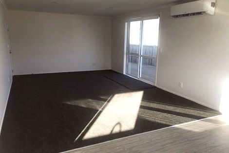 Photo of property in 21a Main Road, Titahi Bay, Porirua, 5022