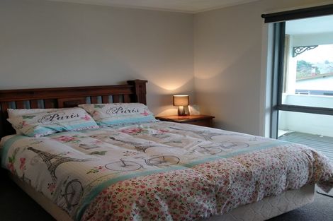 Photo of property in 32 Victory Street, Welcome Bay, Tauranga, 3112