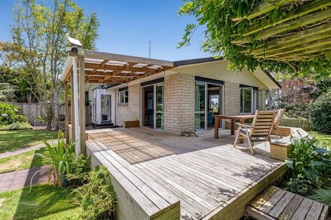 Photo of property in 21 Pararewa Drive, Whalers Gate, New Plymouth, 4310