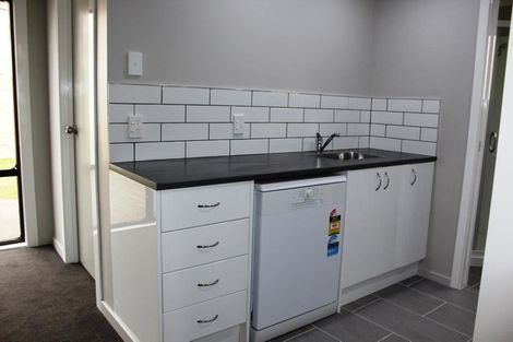 Photo of property in 52 Wesley Street, South Dunedin, Dunedin, 9012