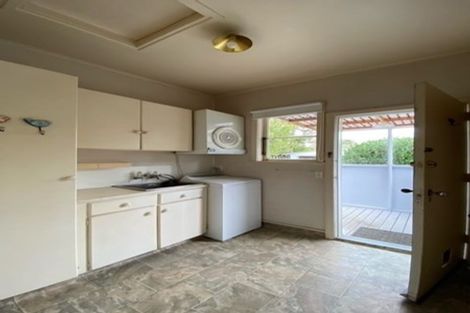 Photo of property in 72 Gribblehirst Road, Sandringham, Auckland, 1025