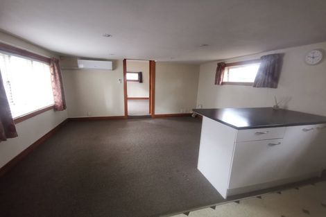 Photo of property in 18 Waiohua Road, Greenlane, Auckland, 1061