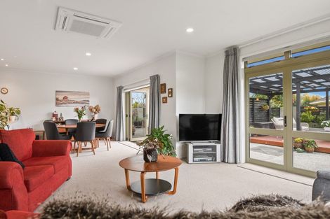 Photo of property in 20 Devoy Drive, Owhata, Rotorua, 3010