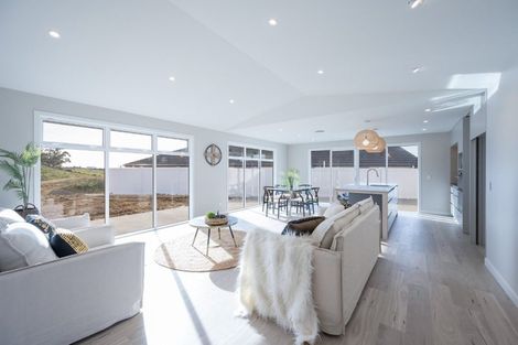 Photo of property in 72 Les Wakefield Road, Mapua, 7005