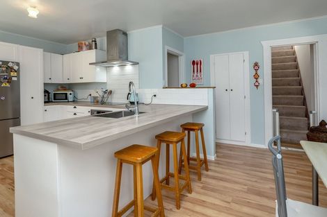 Photo of property in 27 Wavell Crescent, Lansdowne, Masterton, 5810