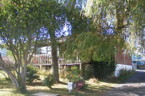 Photo of property in 2/12 Pax Avenue, Forrest Hill, Auckland, 0620