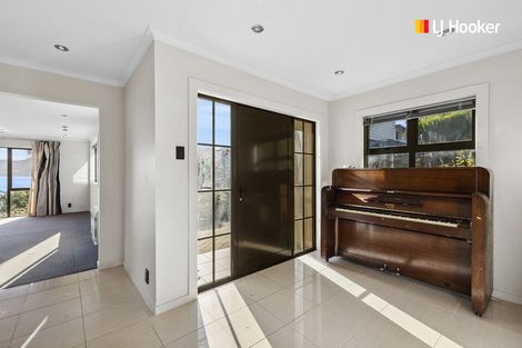 Photo of property in 4 Bewley Avenue, Macandrew Bay, Dunedin, 9014