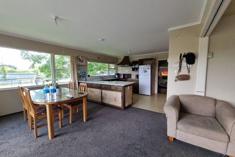 Photo of property in 77 Ross Street, Woodville, 4920