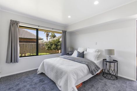 Photo of property in 19 Old Park Place, Takanini, 2112