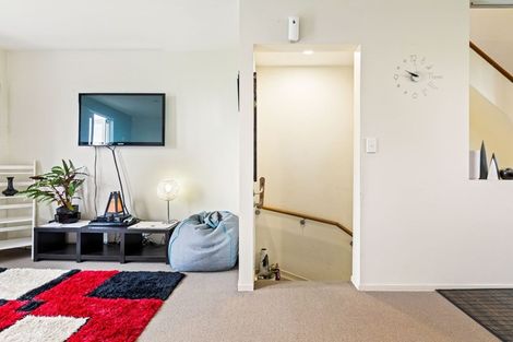 Photo of property in 49 Albionvale Road, Glen Eden, Auckland, 0602