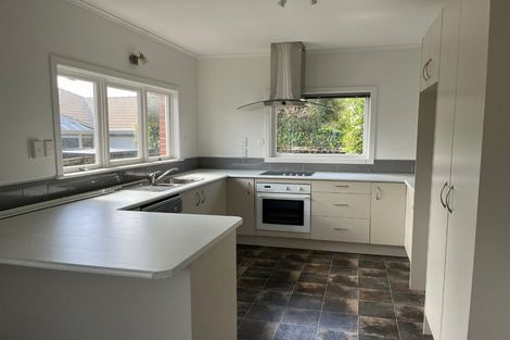 Photo of property in 1/5 Stratford Avenue, Milford, Auckland, 0620