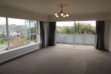 Photo of property in 1 Finchley Road, Torbay, Auckland, 0632