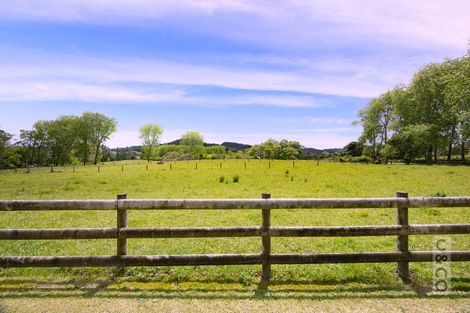 Photo of property in 832 Old North Road, Waimauku, 0882