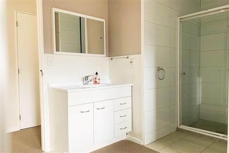 Photo of property in 1/32 Matuhi Rise, Henderson, Auckland, 0612