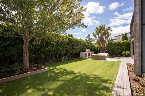 Photo of property in 3 Merivale Lane, Merivale, Christchurch, 8014