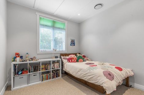 Photo of property in 136 Queen Street, Northcote Point, Auckland, 0627