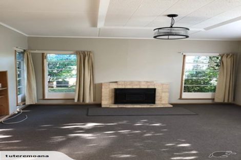 Photo of property in 72 Kent Street, Carterton, 5713