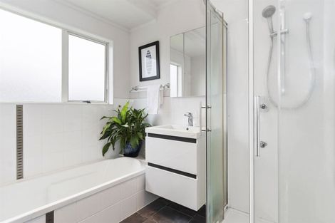 Photo of property in 36 Kane Road, Papamoa Beach, Papamoa, 3118