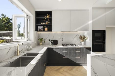 Photo of property in 8 Creamer Avenue, Belmont, Auckland, 0622