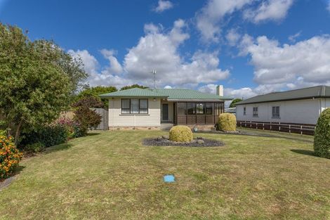 Photo of property in 42 Great South Road, Huntly, 3700