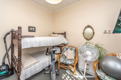 Photo of property in 26 Egmont Street, Castlecliff, Whanganui, 4501