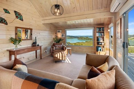 Photo of property in 16 Lichen Grove, Russell, 0272