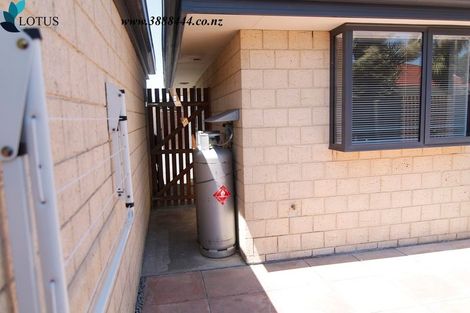 Photo of property in 26b Sawyers Arms Road, Northcote, Christchurch, 8052