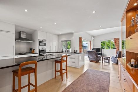 Photo of property in 2/31 Princes Street, Northcote Point, Auckland, 0627