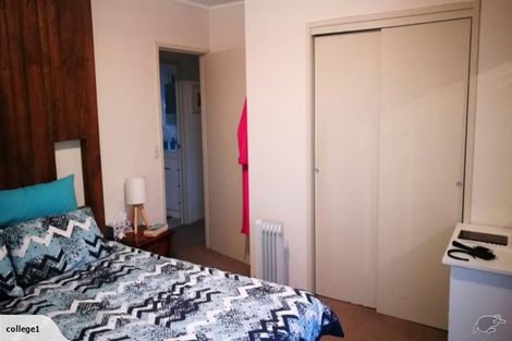 Photo of property in 31 Waimumu Road, Massey, Auckland, 0614