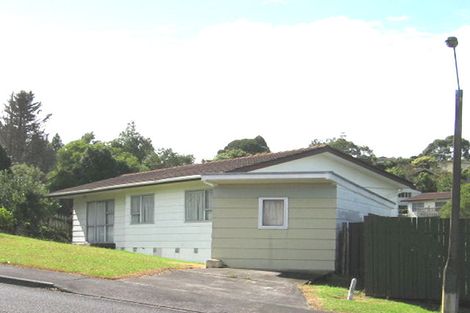 Photo of property in 1/9 Cedar Heights Avenue, Massey, Auckland, 0614