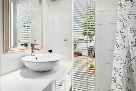 Photo of property in 2/54 Clyde Road, Ilam, Christchurch, 8041