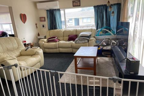 Photo of property in 37 Oakfield Crescent, Pukete, Hamilton, 3200