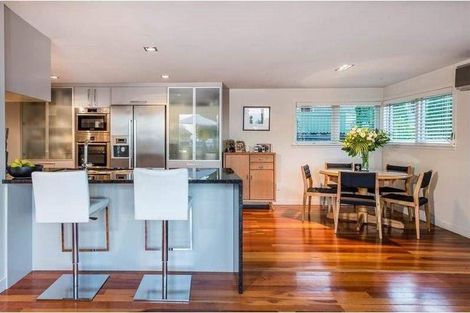 Photo of property in 8 Taumata Road, Castor Bay, Auckland, 0620